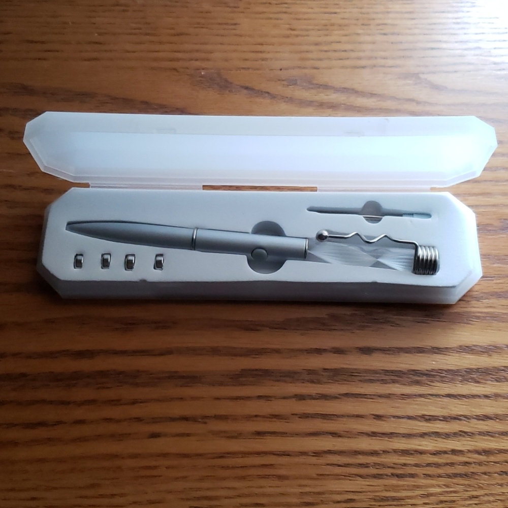 Lighted pen